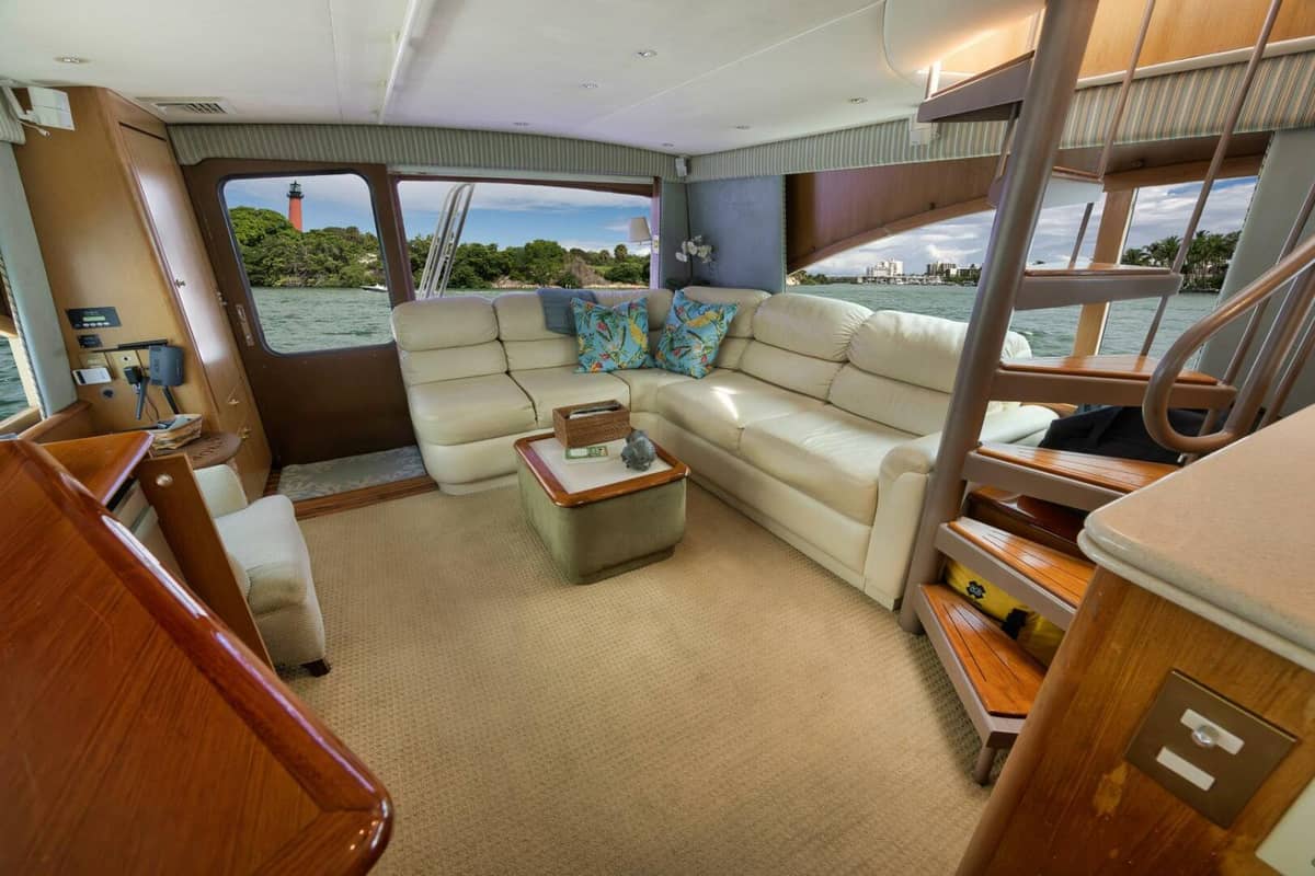 2004 Ocean Yachts 57 Enclosed Bridge Convertible "Positive Attitude" photo 3