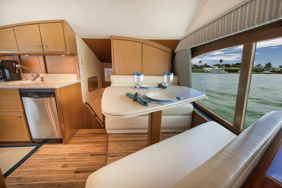 2004 Ocean Yachts 57 Enclosed Bridge Convertible "Positive Attitude" photo 4