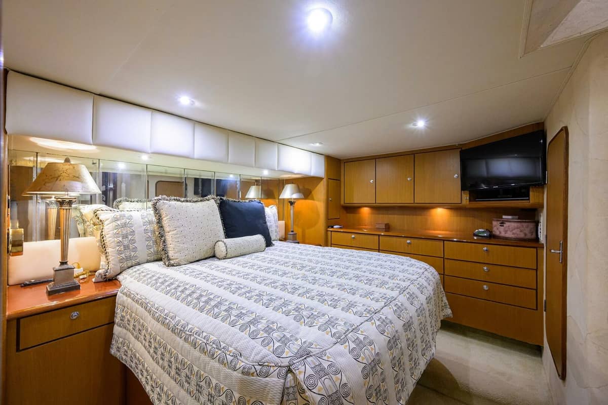 2001 Ocean Yachts 56 Super Sport "MEMBERS ONLY" photo 59