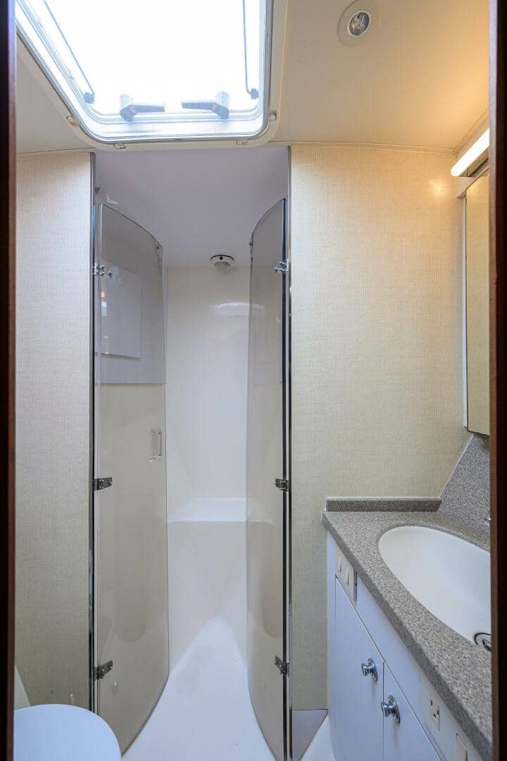 2001 Ocean Yachts 56 Super Sport "MEMBERS ONLY" photo 38