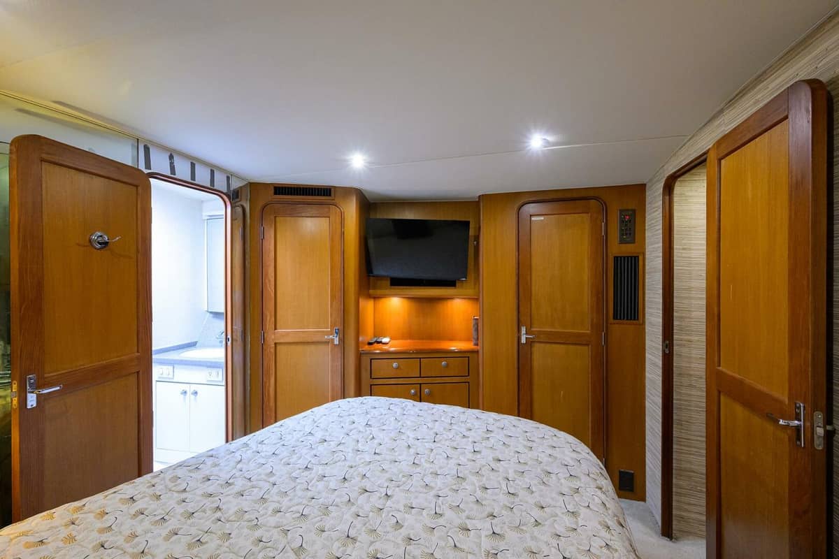 2001 Ocean Yachts 56 Super Sport "MEMBERS ONLY" photo 34
