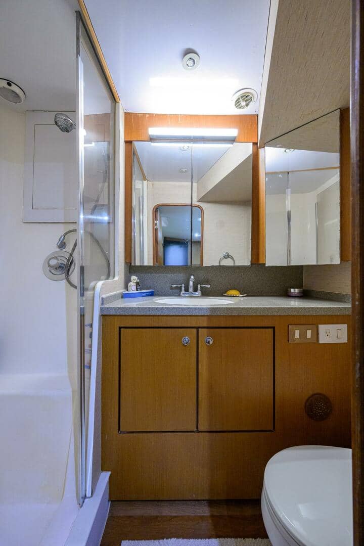 2001 Ocean Yachts 56 Super Sport "MEMBERS ONLY" photo 64
