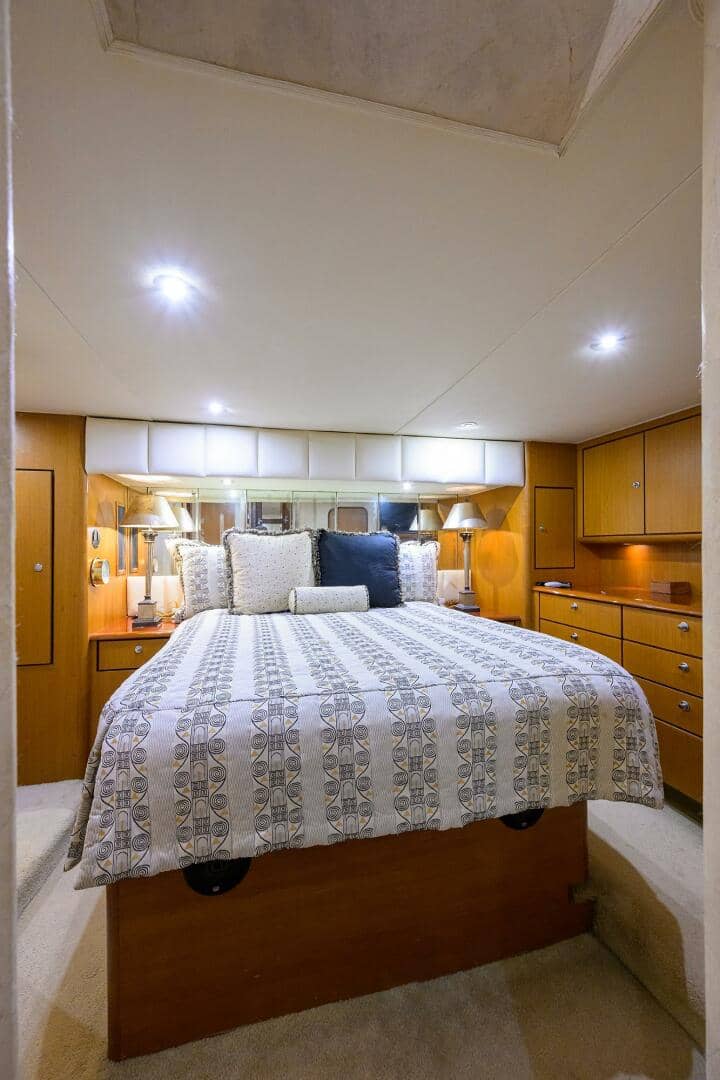 2001 Ocean Yachts 56 Super Sport "MEMBERS ONLY" photo 57