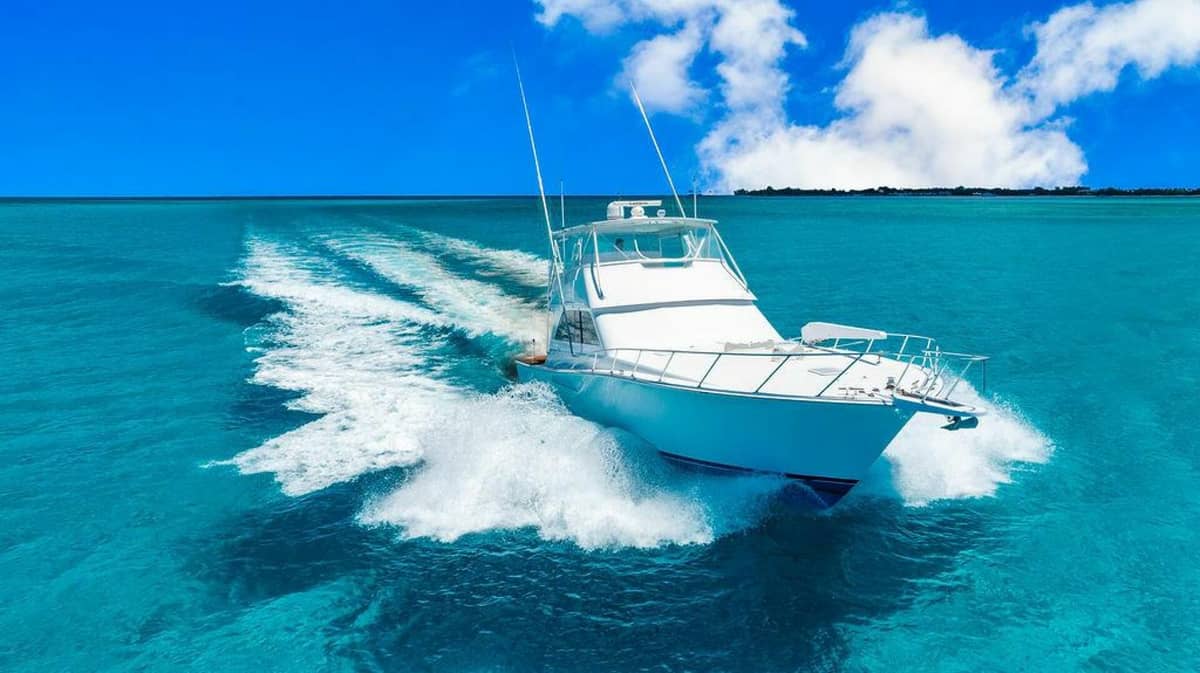 1999 Viking 55 Convertible photo 32