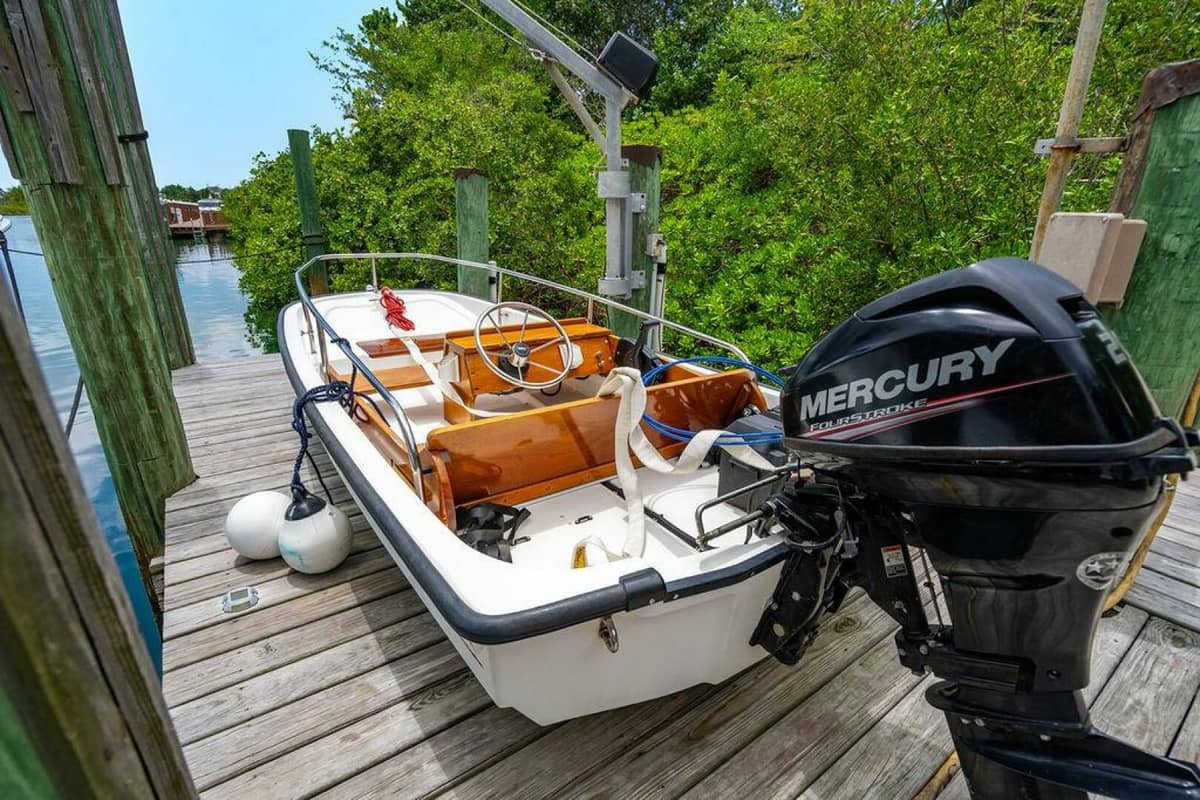 1999 Viking 55 Convertible photo 3