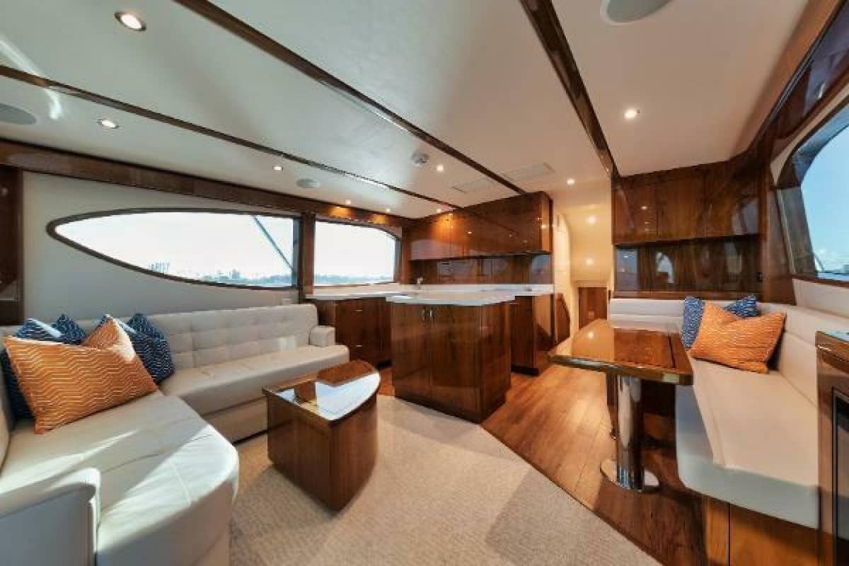2018 Hatteras GT54 "5 J’s" photo 8
