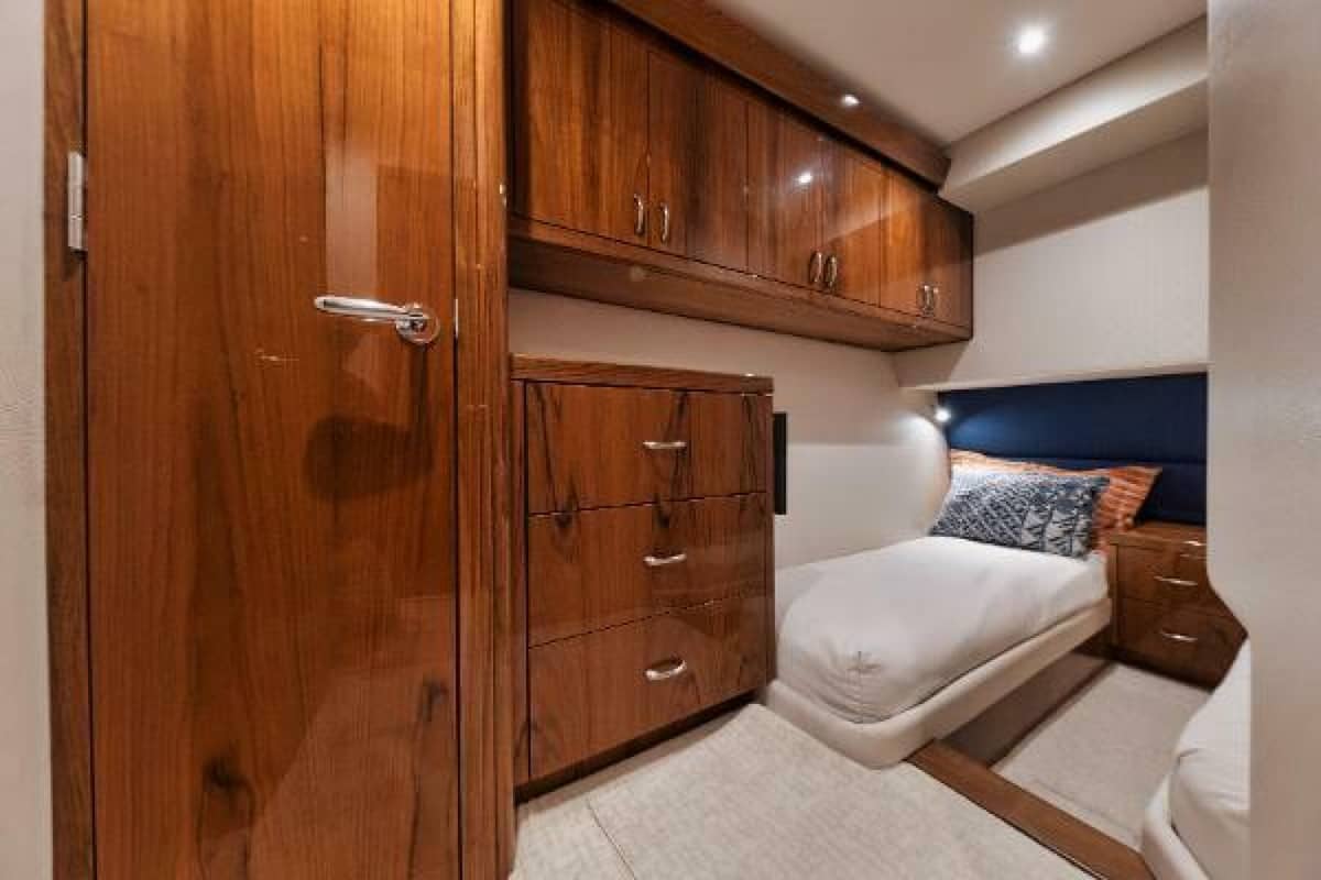 2018 Hatteras GT54 "5 J’s" photo 28