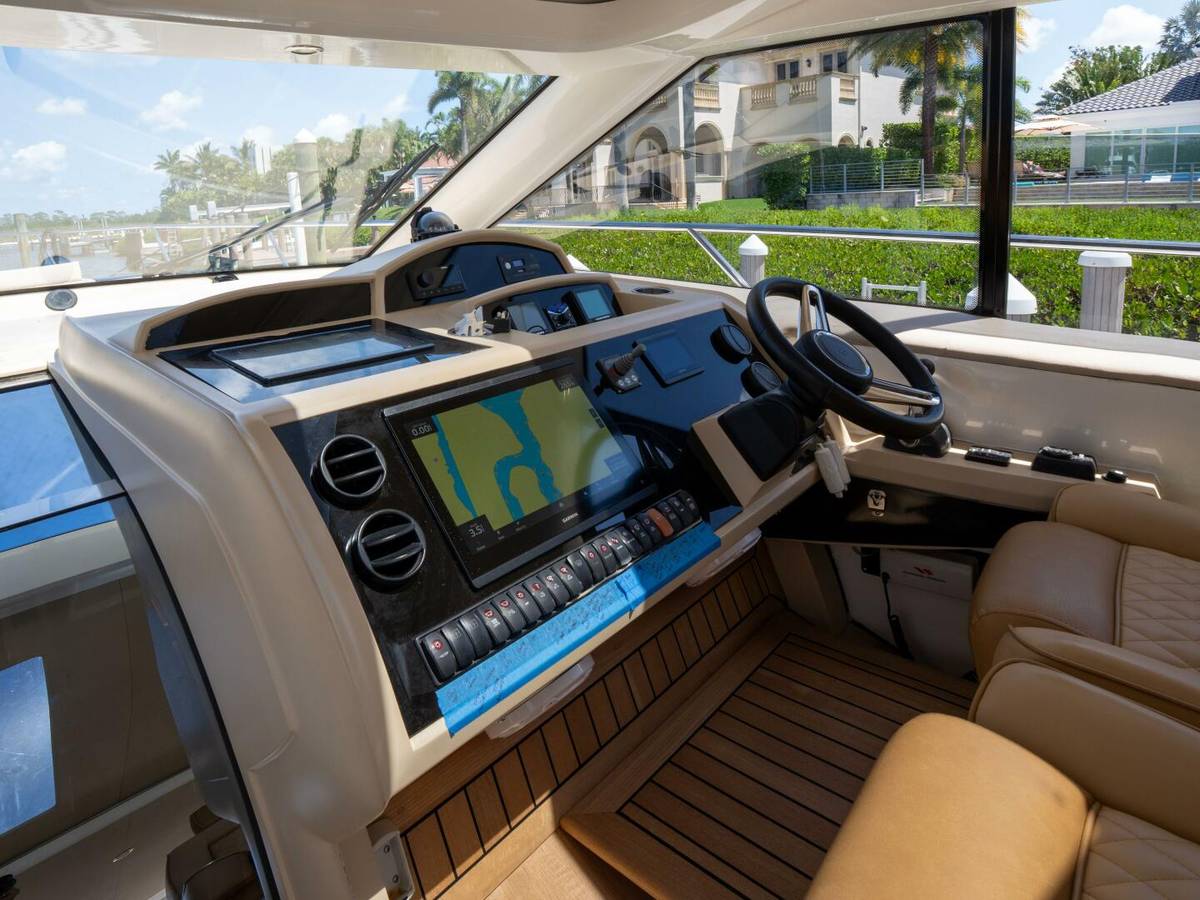 2008 Princess V53 "Road Runner" photo 16