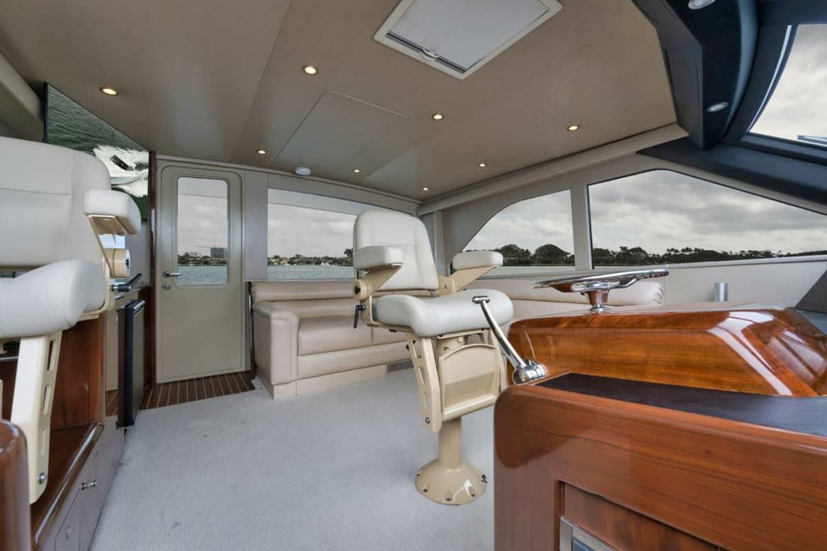 2007 Viking 52 Sport Coupe "Smooth Operator" photo 19