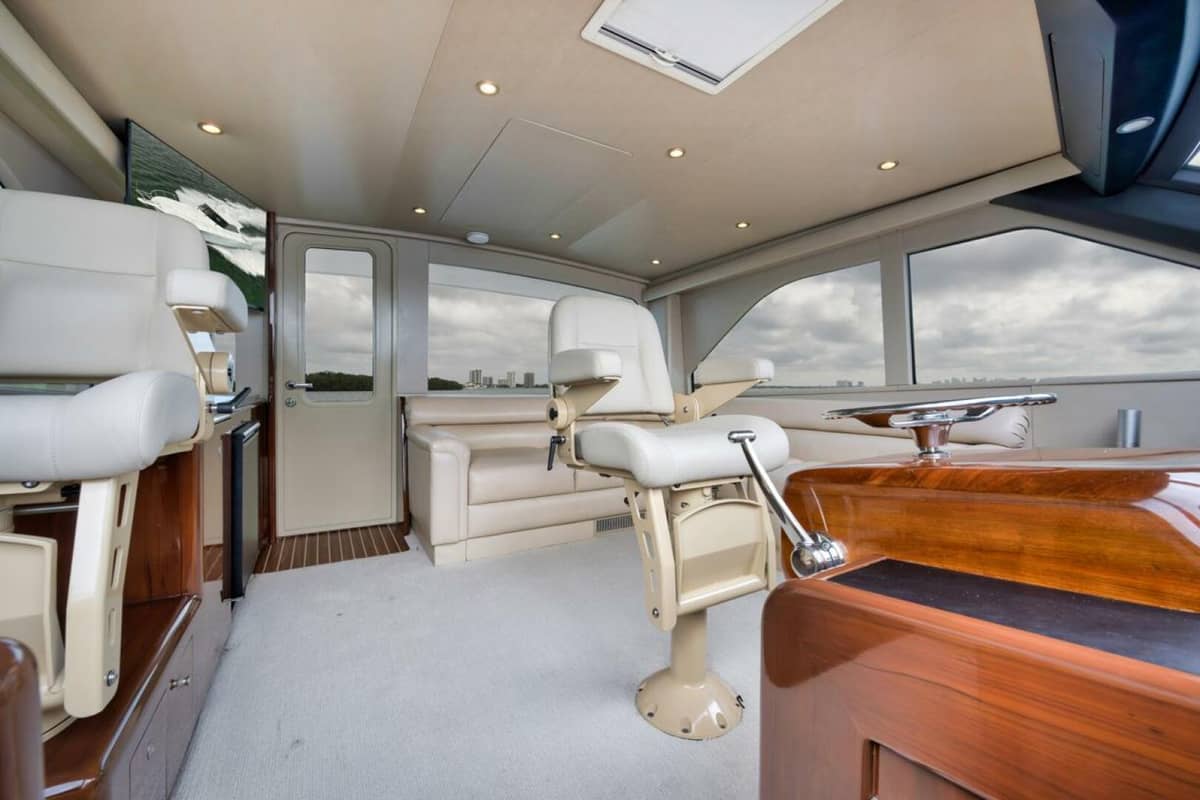 2007 Viking 52 Sport Coupe "Smooth Operator" photo 17