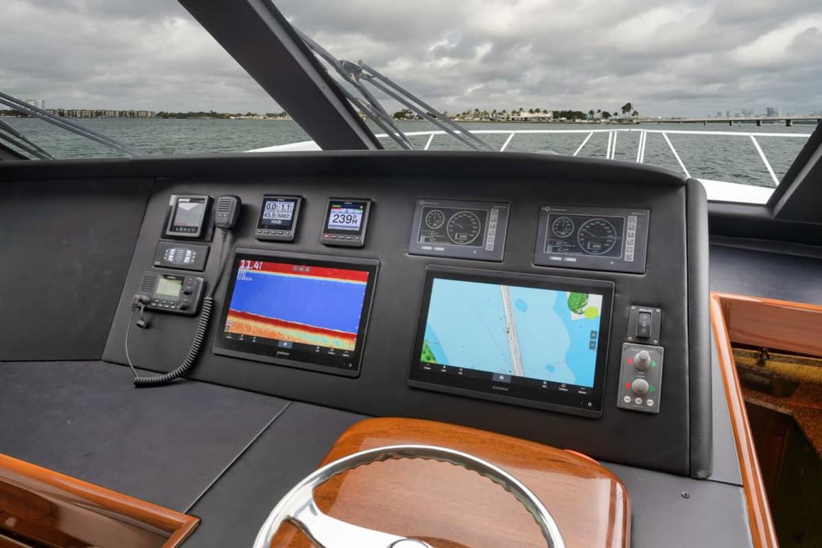 2007 Viking 52 Sport Coupe "Smooth Operator" photo 12