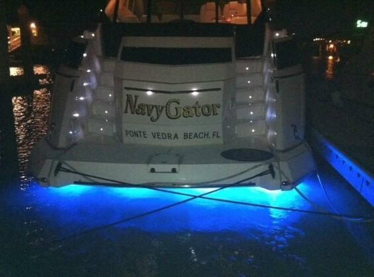 2009 Regal 5260 Sport Coupe "Navygator" photo 47