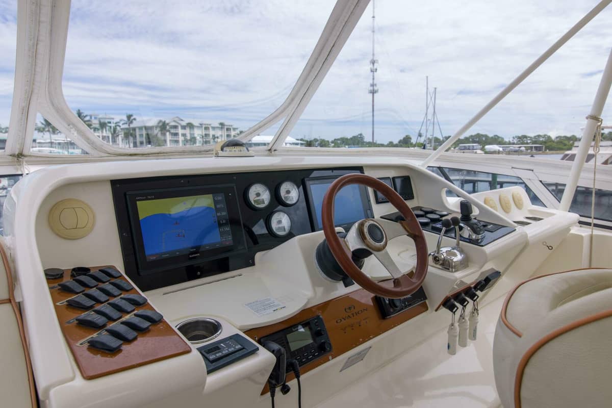 2009 Silverton 52 Ovation "IMMERSED" photo 15