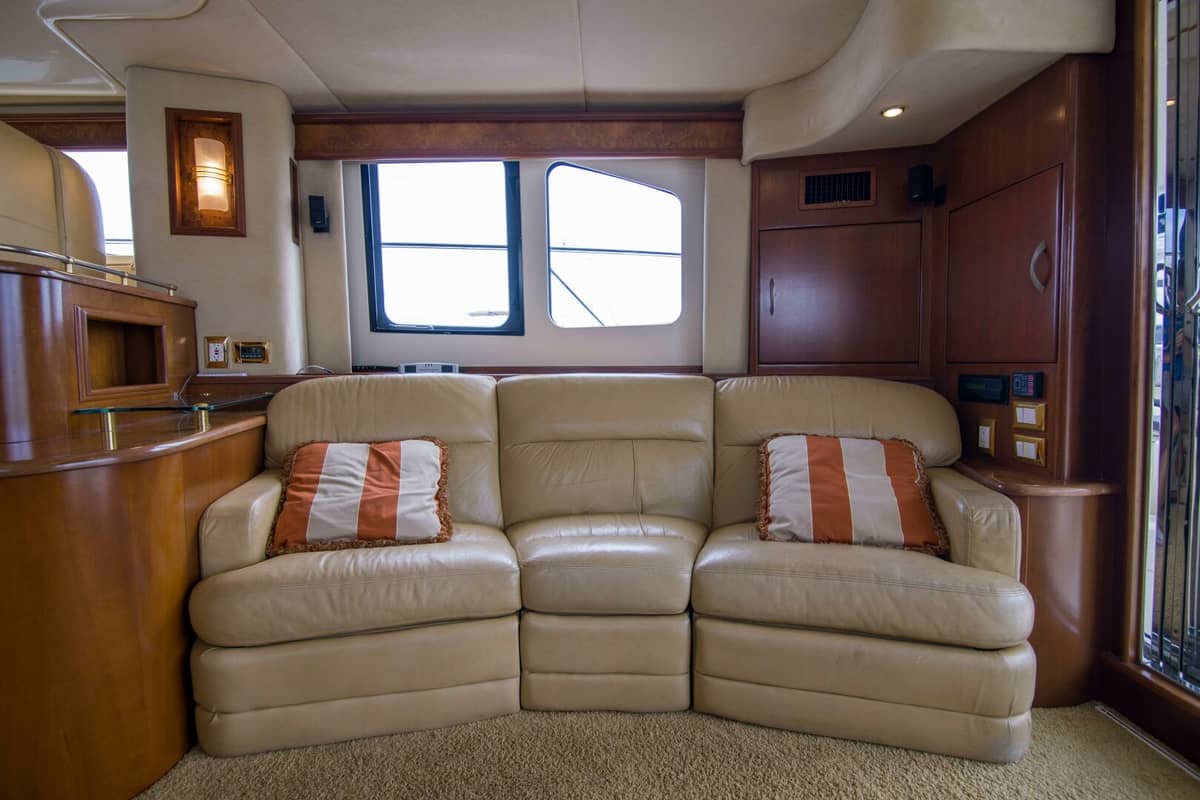 2009 Silverton 52 Ovation "IMMERSED" photo 33