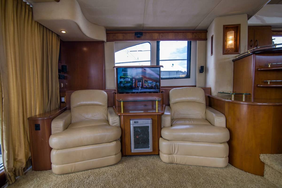 2009 Silverton 52 Ovation "IMMERSED" photo 34
