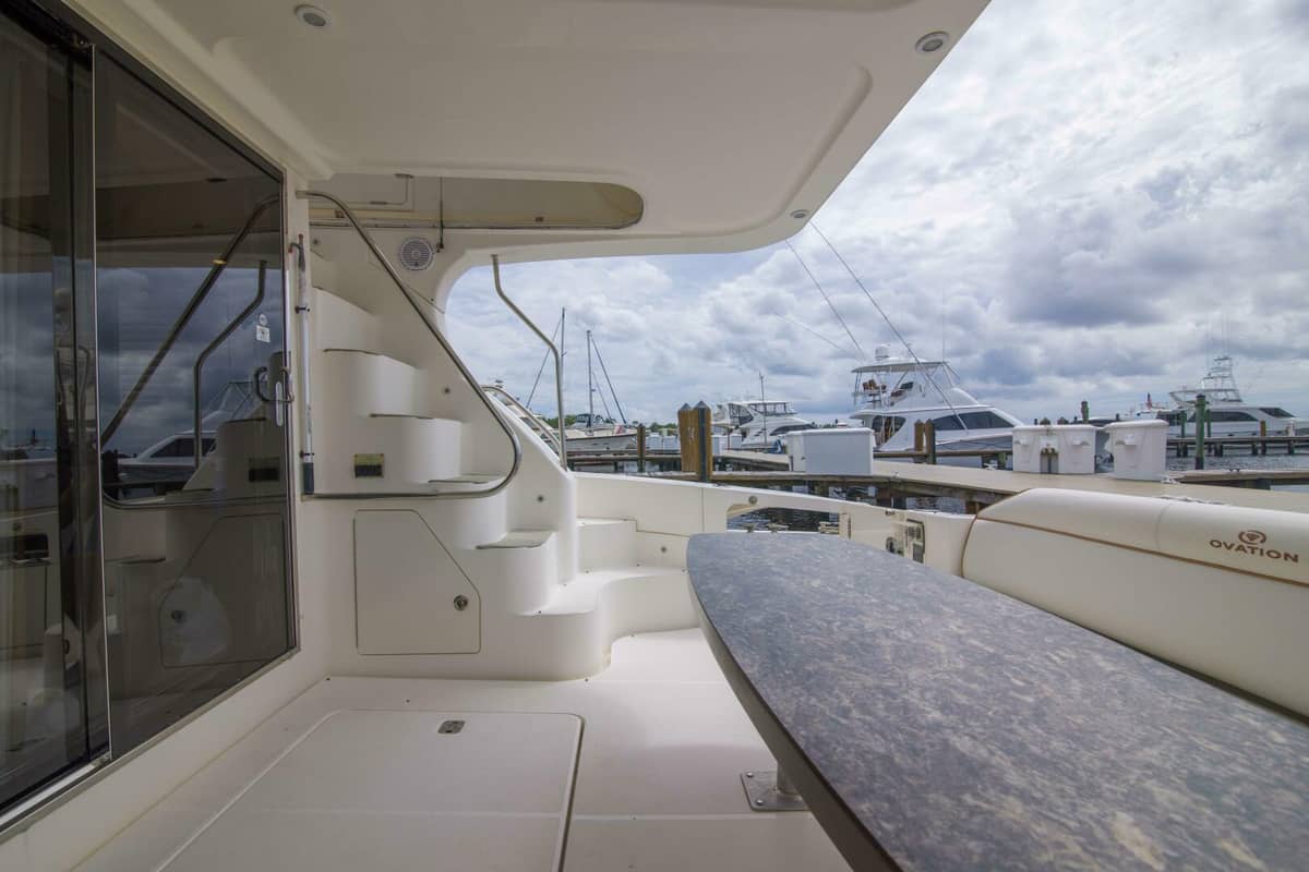2009 Silverton 52 Ovation "IMMERSED" photo 21