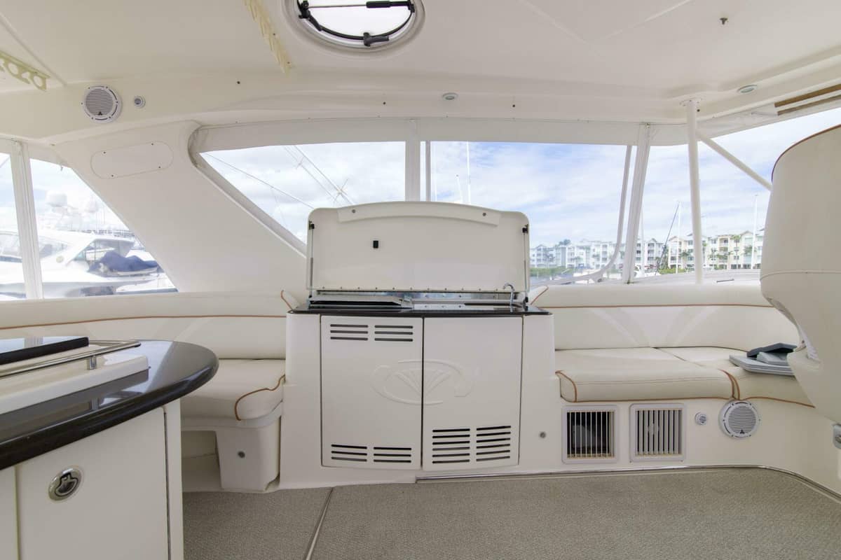 2009 Silverton 52 Ovation "IMMERSED" photo 18