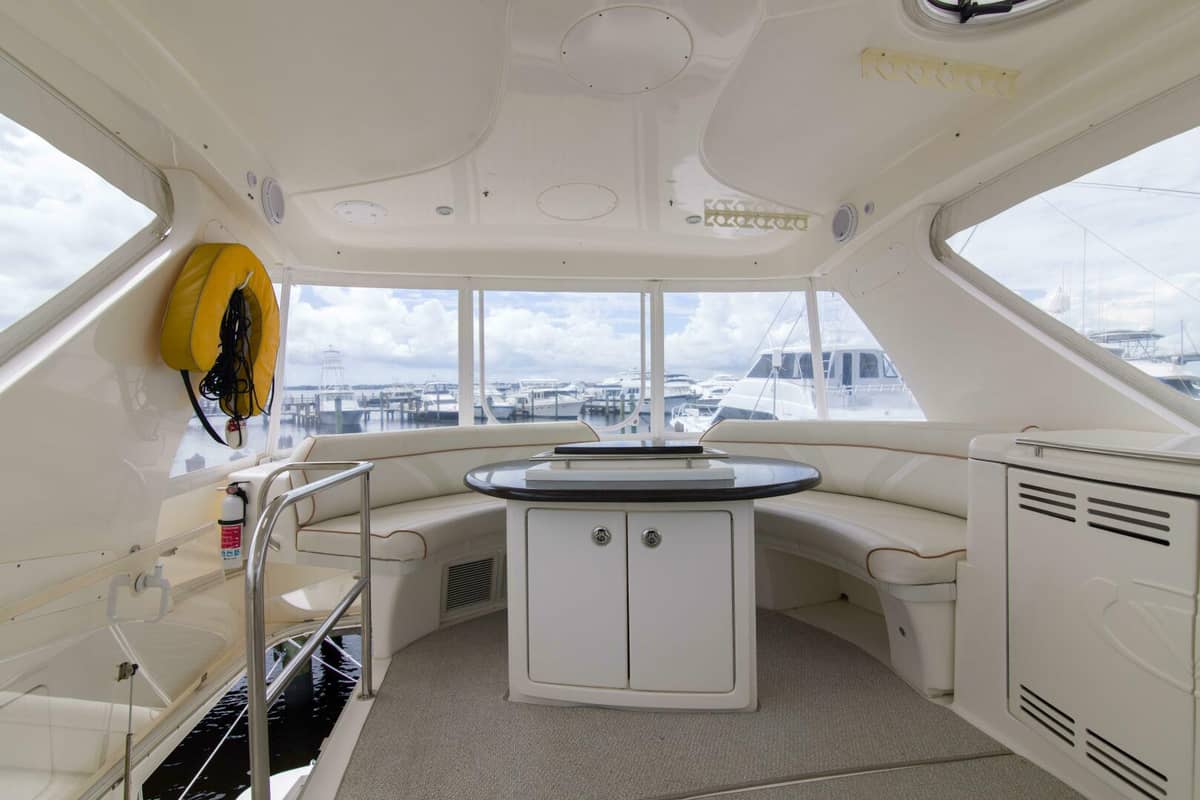 2009 Silverton 52 Ovation "IMMERSED" photo 17