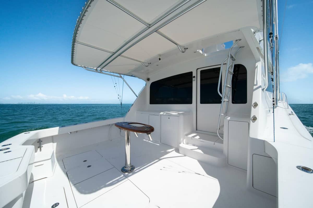 2006 Viking 52 Convertible "WHITE PEARL" photo 4