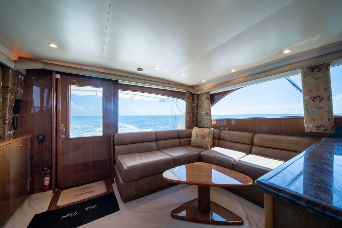 2006 Viking 52 Convertible "WHITE PEARL" photo 10