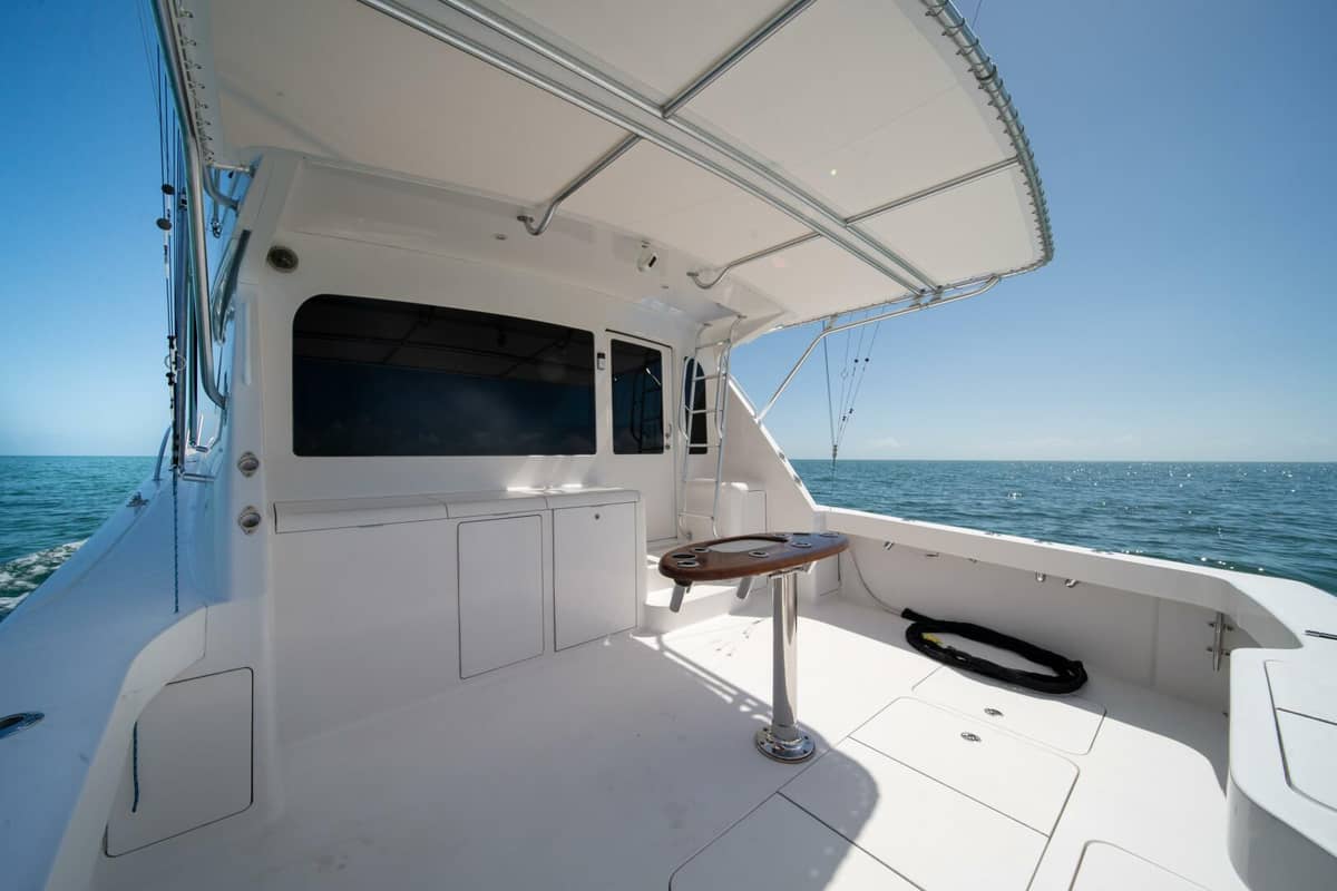2006 Viking 52 Convertible "WHITE PEARL" photo 5