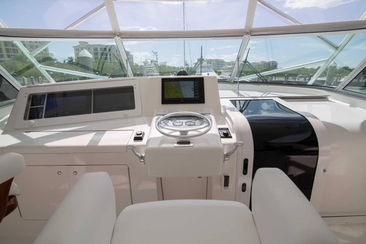 2001 Viking 50 Express "Tiger Six" photo 27