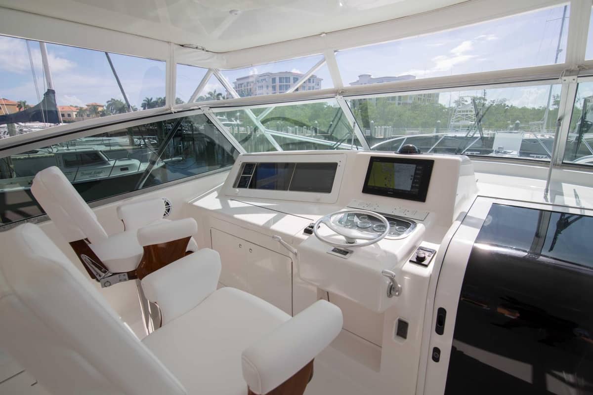 2001 Viking 50 Express "Tiger Six" photo 26
