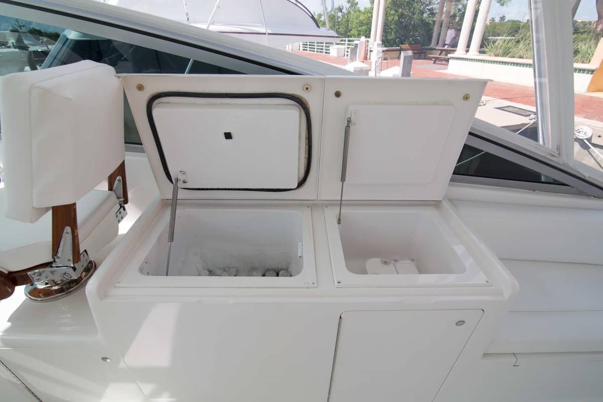 2001 Viking 50 Express "Tiger Six" photo 37