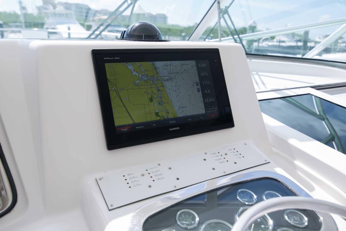 2001 Viking 50 Express "Tiger Six" photo 32