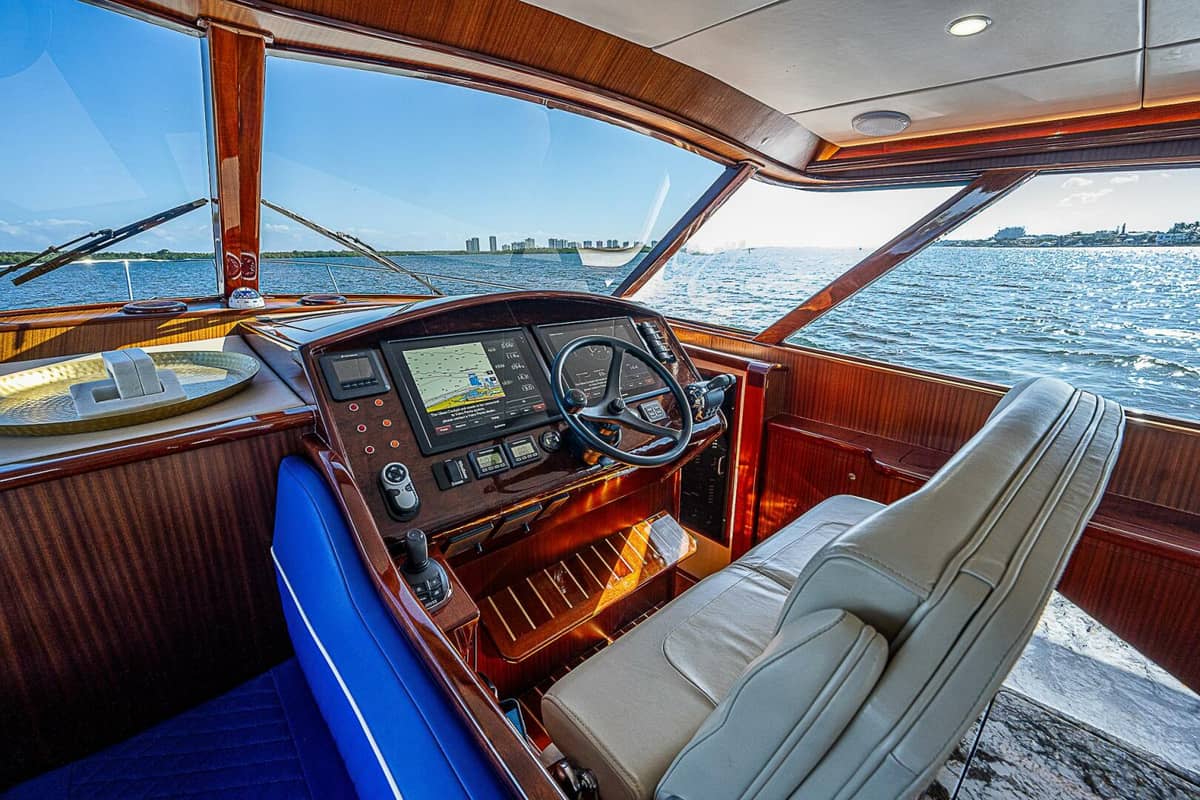 2022 Maverick 50 Sport Yacht photo 9