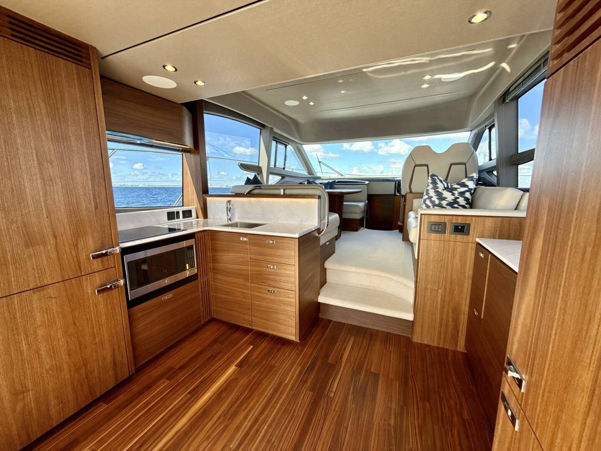 2026 Princess F50 photo 13