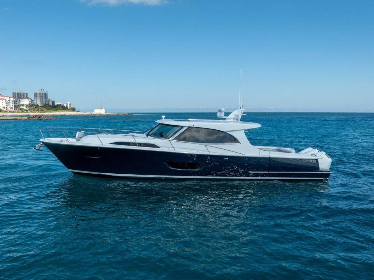 2026 ECLIPSE 505 Shadow "Flag Blue" photo