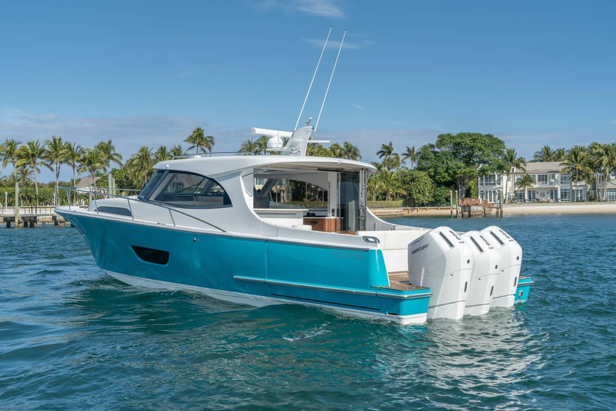 2025 ECLIPSE 505 Shadow "Island Turquoise" photo 16