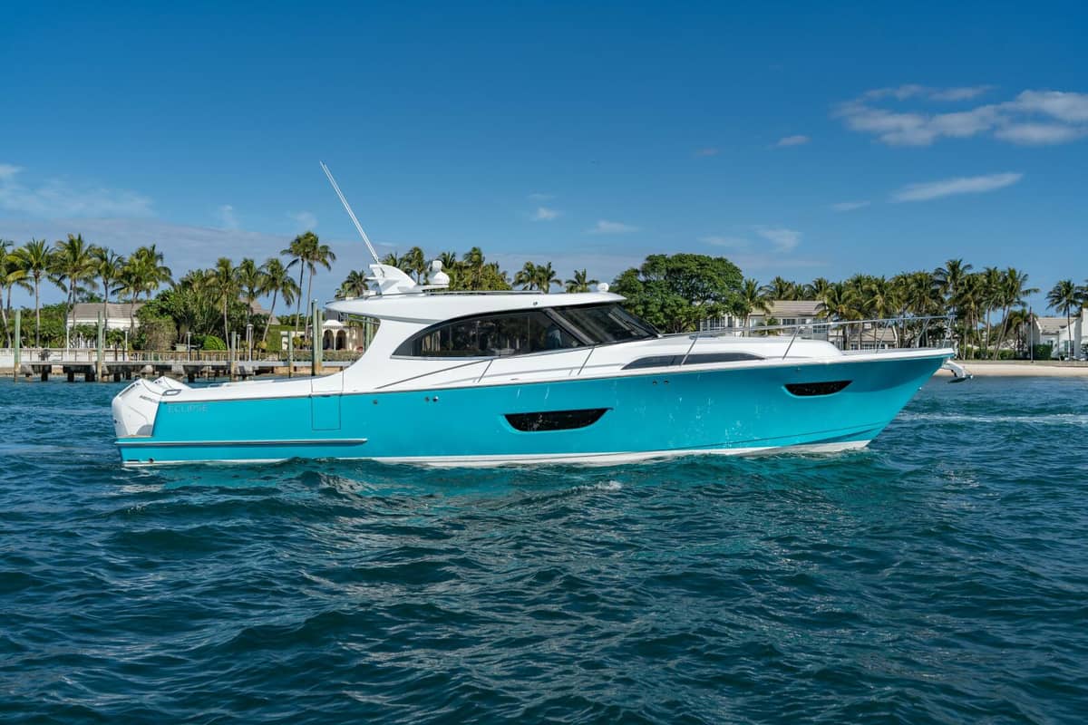 2025 ECLIPSE 505 Shadow "Island Turquoise" photo