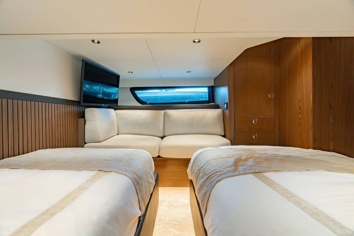2025 ECLIPSE 505 Shadow "Gray Ghost" photo 20