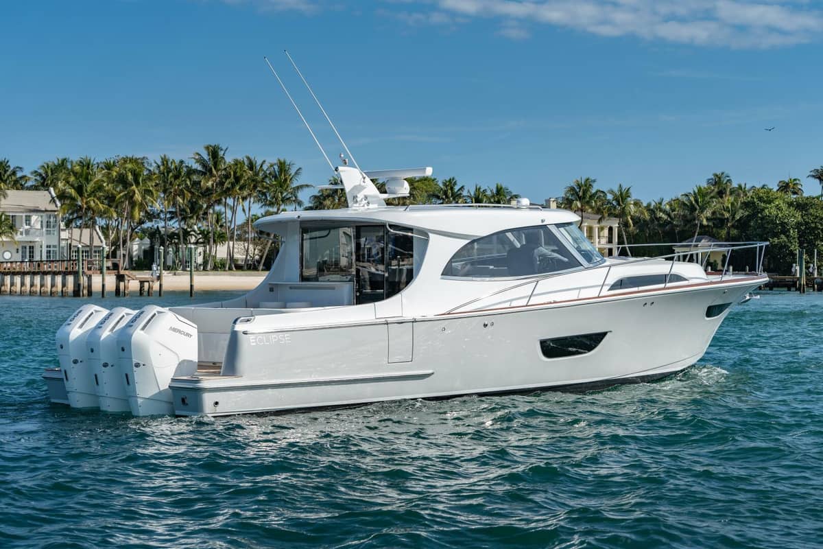 2025 ECLIPSE 505 Shadow "Gray Ghost" photo 3