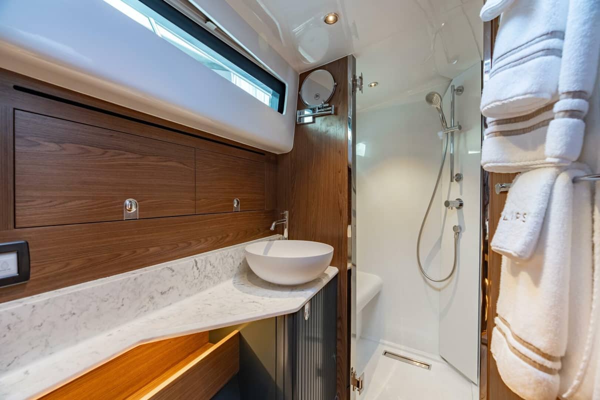2025 ECLIPSE 505 Shadow "Gray Ghost" photo 15