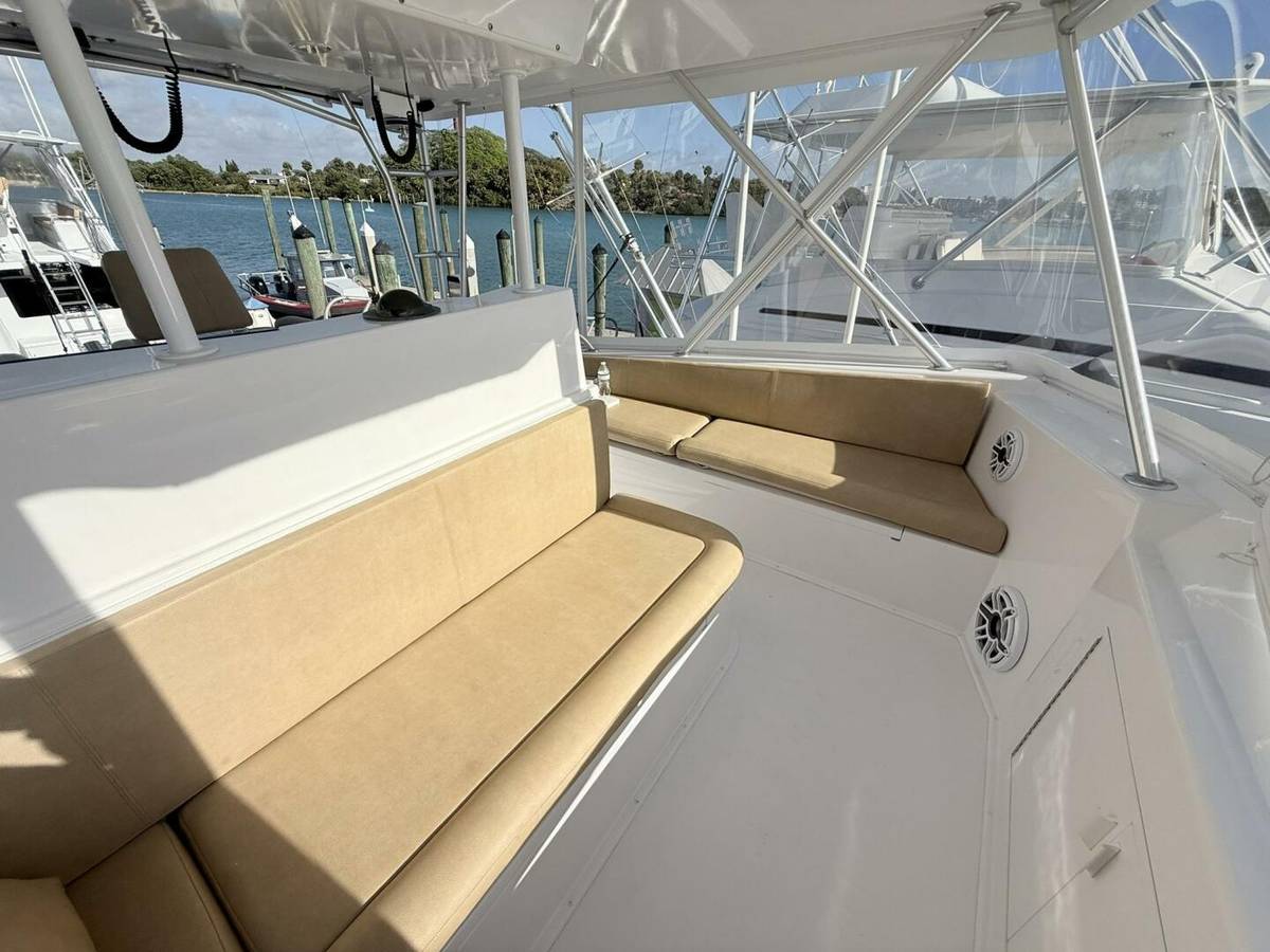 1992 Viking 50 Convertible "REEL LEGACY" photo 18