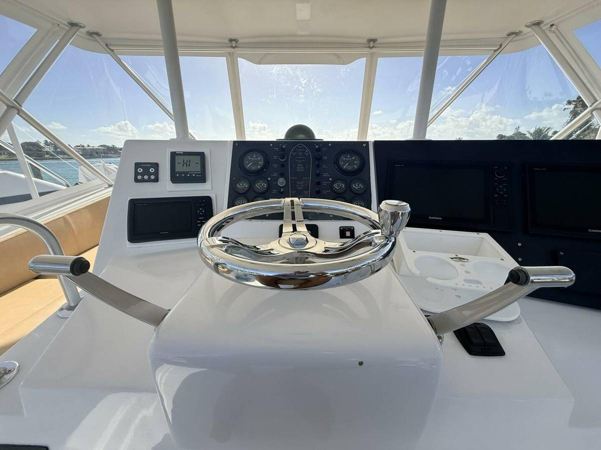 1992 Viking 50 Convertible "REEL LEGACY" photo 17