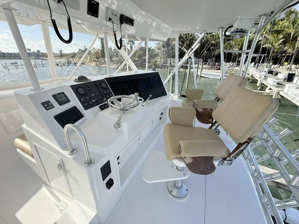1992 Viking 50 Convertible "REEL LEGACY" photo 3