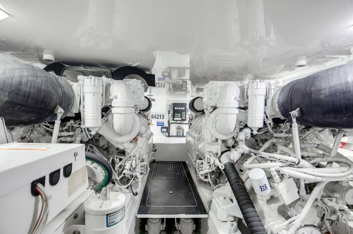 2018 Viking 48 Convertible "Dorothy Marie" photo 33