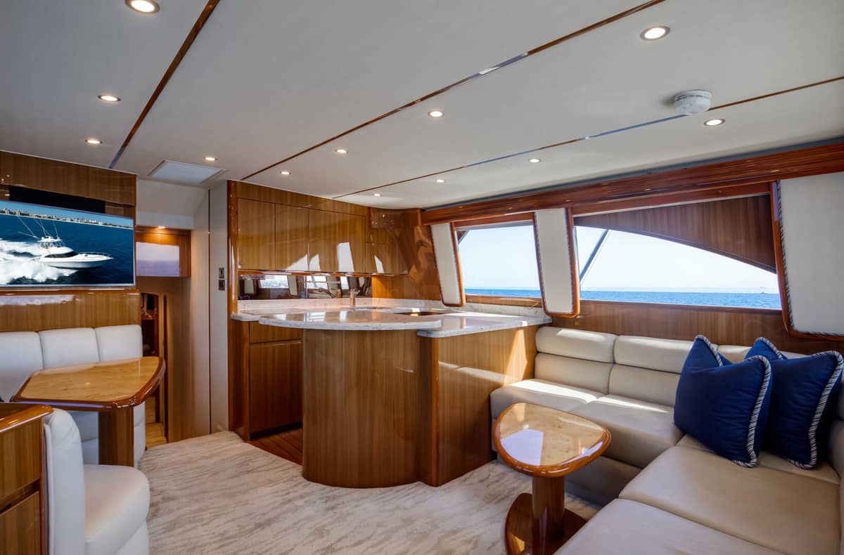 2018 Viking 48 Convertible "Dorothy Marie" photo 4