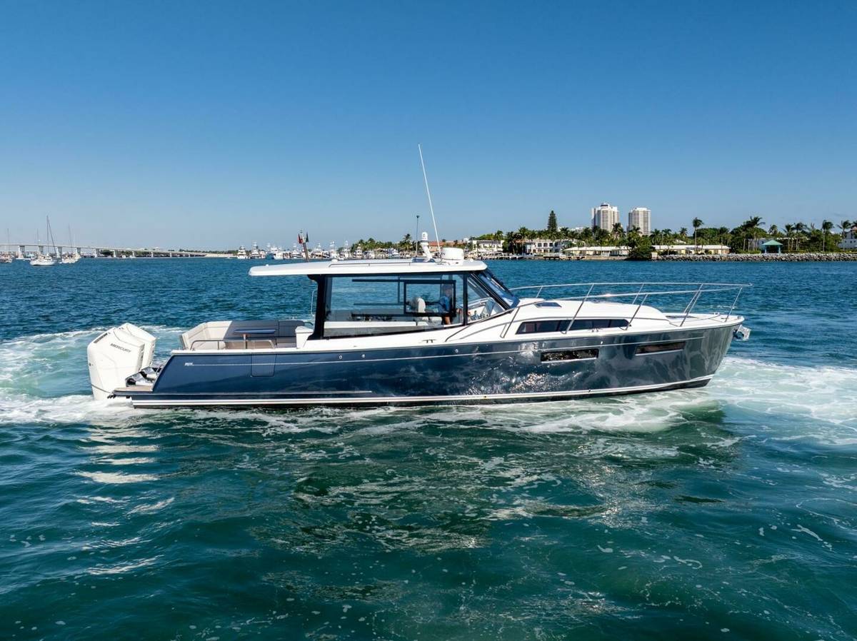 2025 MJM 42 "In-Stock MJM 42-005" photo 4