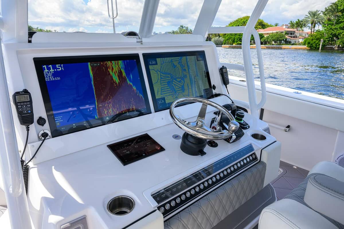 2023 Invincible 46 Catamaran "Argento II" photo 9