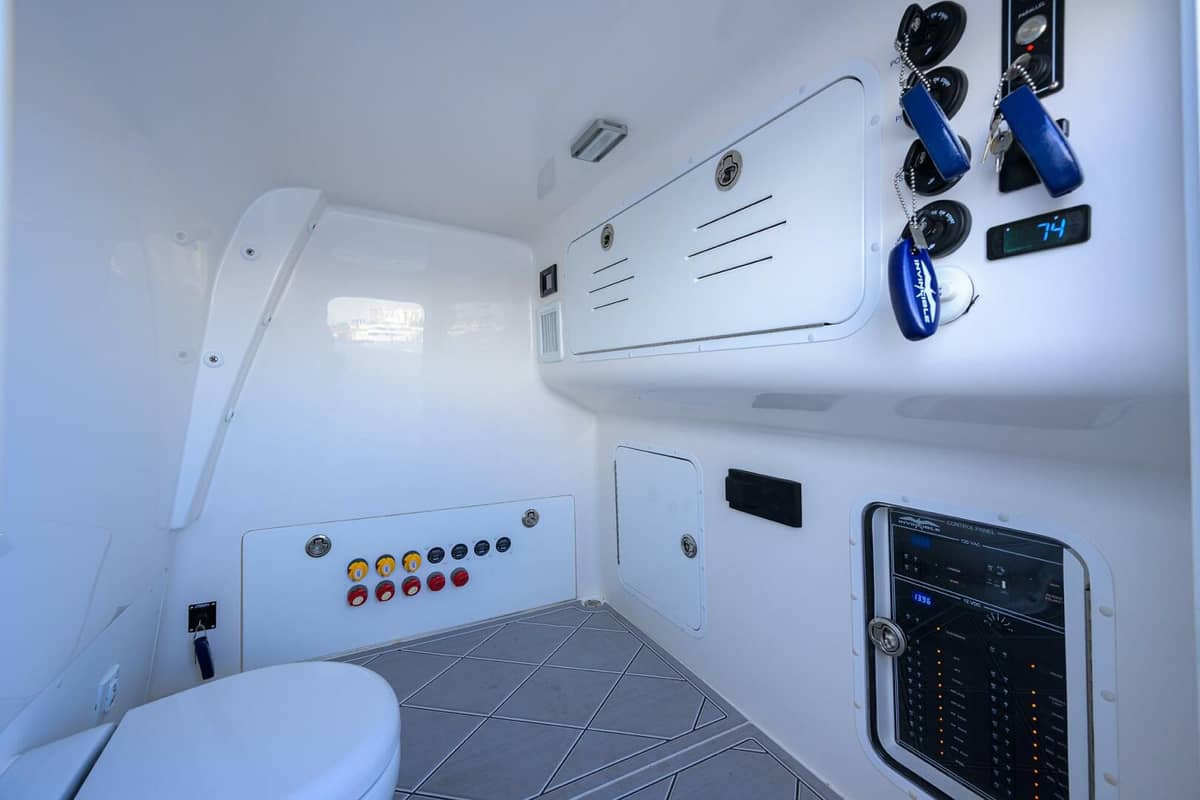 2023 Invincible 46 Catamaran "Argento II" photo 7