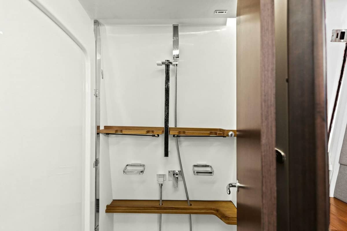 2023 Grady-White 45 Canyon photo 26