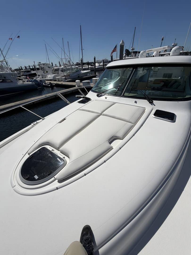 2013 Tiara Yachts 4500 Sovran "SEPTEMBER" photo 5