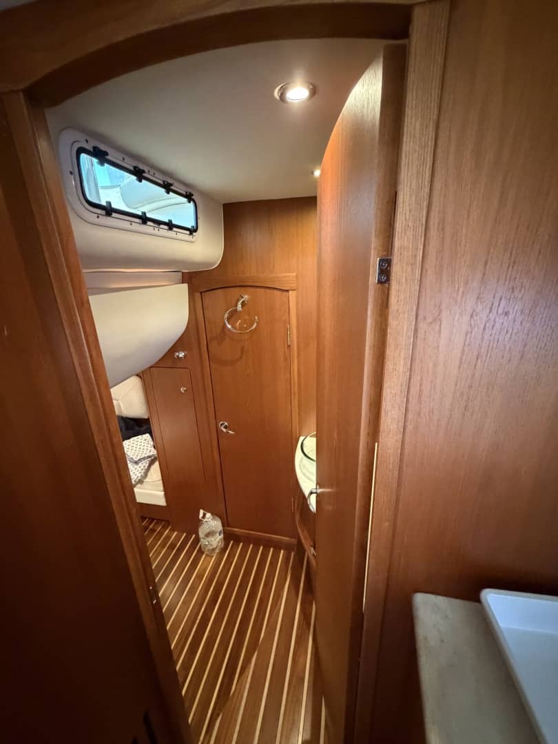 2013 Tiara Yachts 4500 Sovran "SEPTEMBER" photo 16