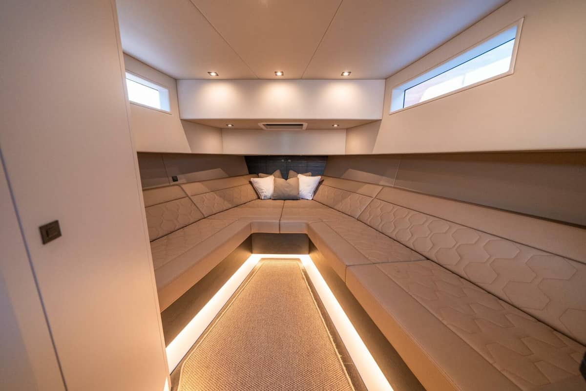 2022 Vanquish Yachts VQ45 "PHARMASEA" photo 26
