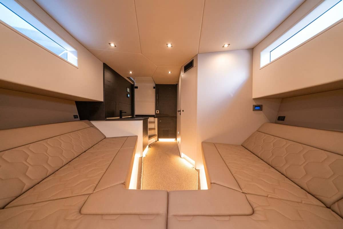 2022 Vanquish Yachts VQ45 "PHARMASEA" photo 28